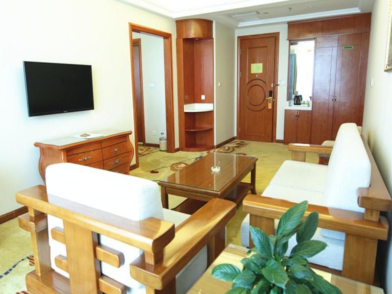 Vienna Classic Hotel Kongtong Avenue Pingliang Exterior photo